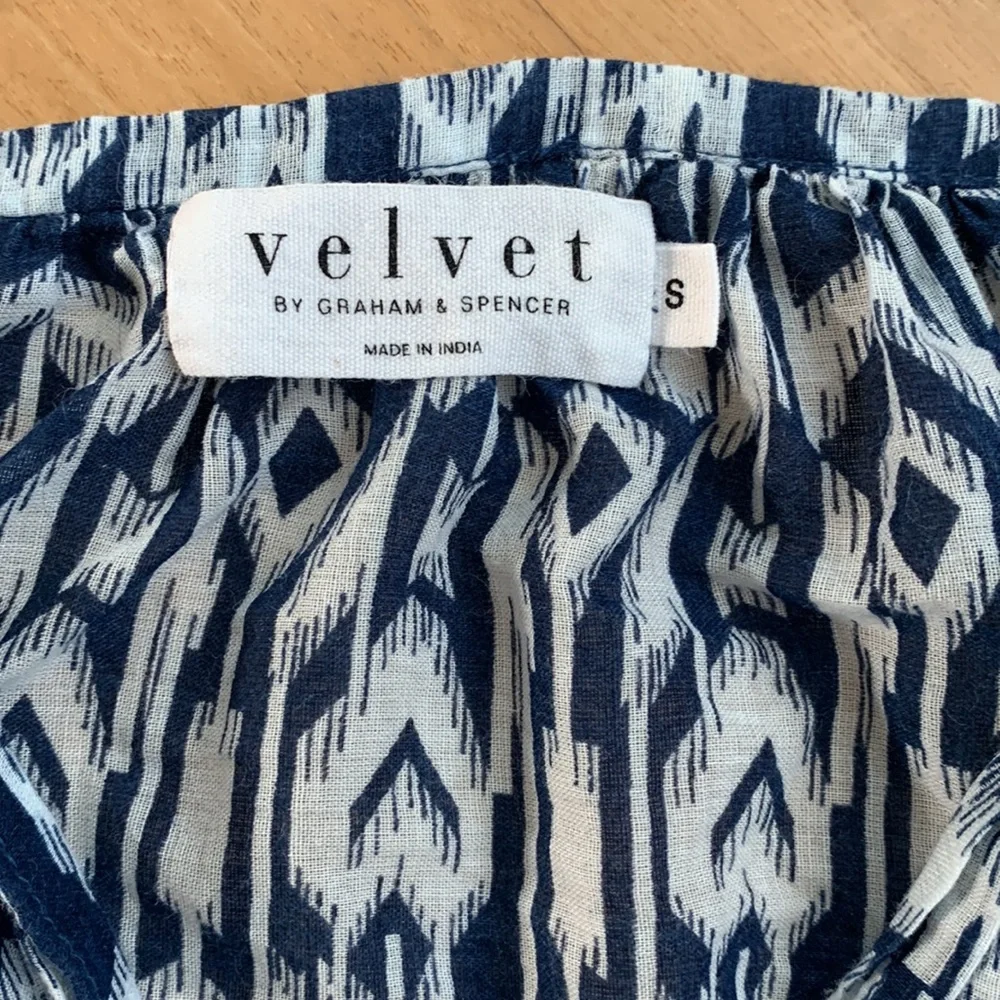 Velvet by Graham & Spencer Blouse - Picture 6 of 7
